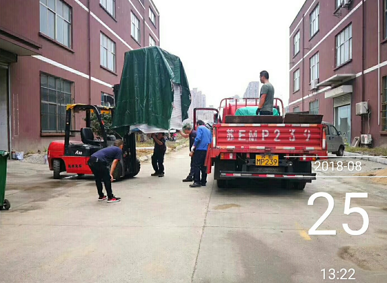 自動(dòng)<a href='http://m.jinchengle.cn' target='_blank'><u>去毛刺機(jī)</u></a>