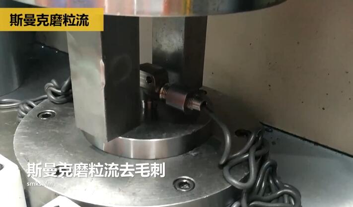 三通閥門<a href='http://m.jinchengle.cn' target='_blank'><u>交叉孔去毛刺</u></a>