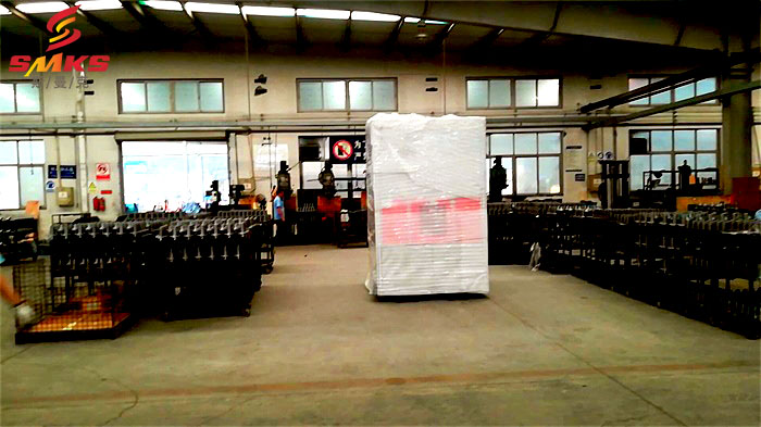 閥塊<a href='http://m.jinchengle.cn' target='_blank'><u>交叉孔去毛刺</u></a>_蘇州斯曼克磨粒流設備有限公司